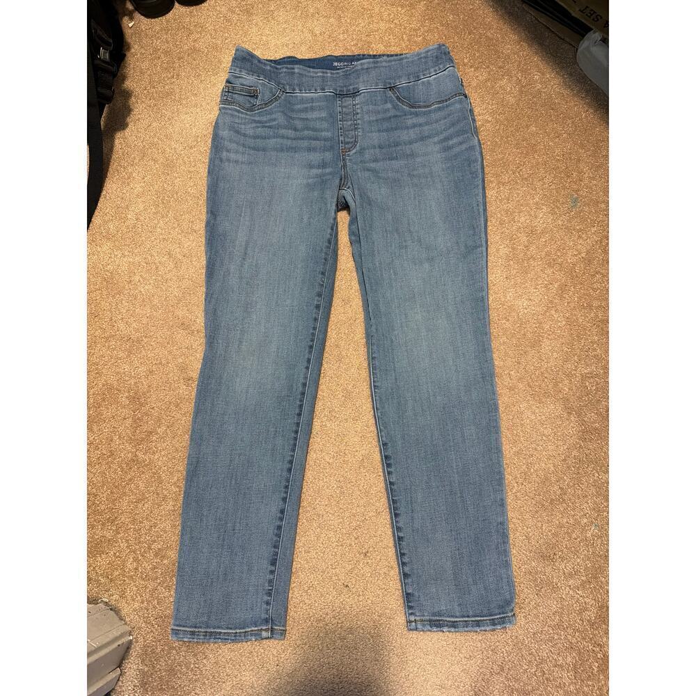 Chicos pull on jegging ankle Jean size 6R or chicos 0.5R